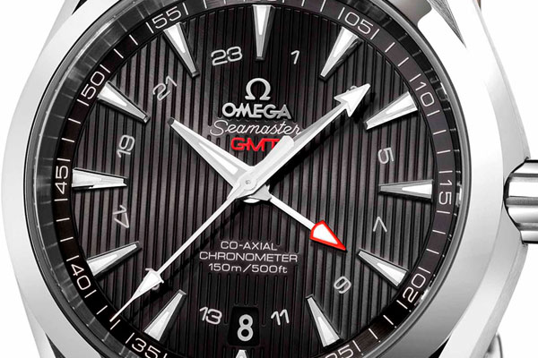 montre-Omega-Seamaster-Aqua-Terra-GMT