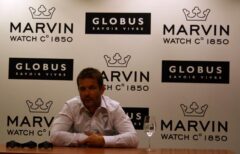 Sébastien Loeb Marvin montre