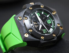 head-Linde-Werdelin-Oktopus-Double-Date-Carbon-Green