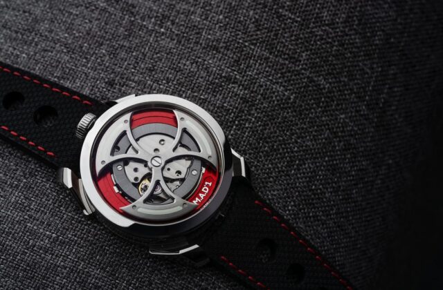 Montre MAD-EDITIONS_MAD1-RED_Lifestyle4_Lres