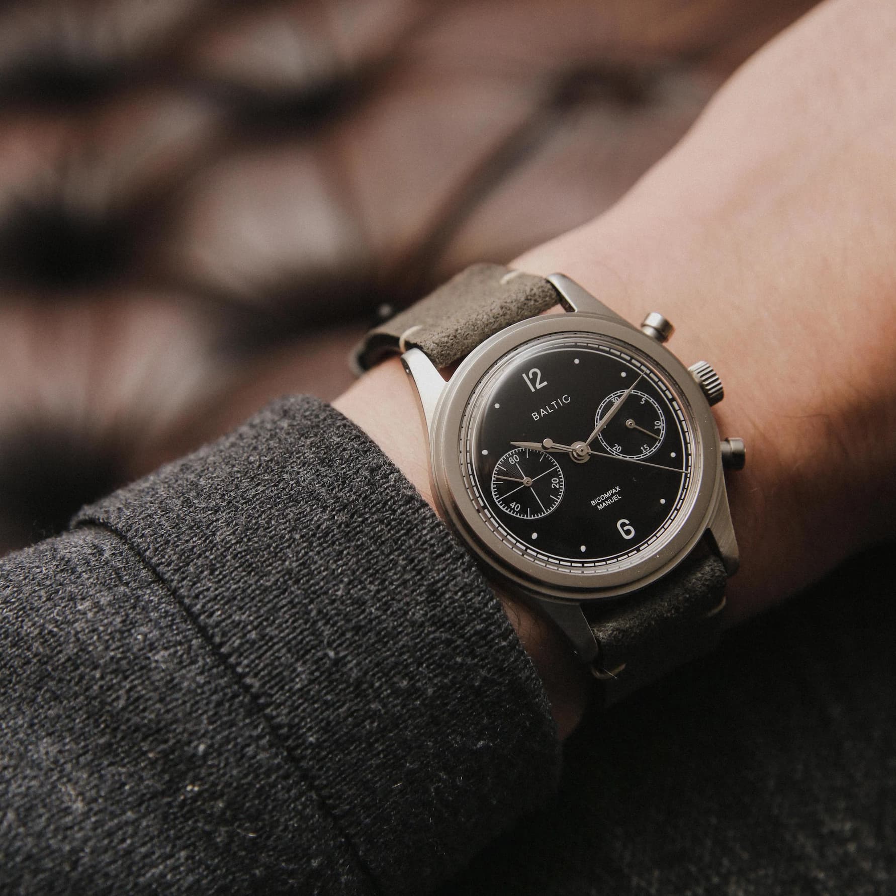 Montre bi-compax