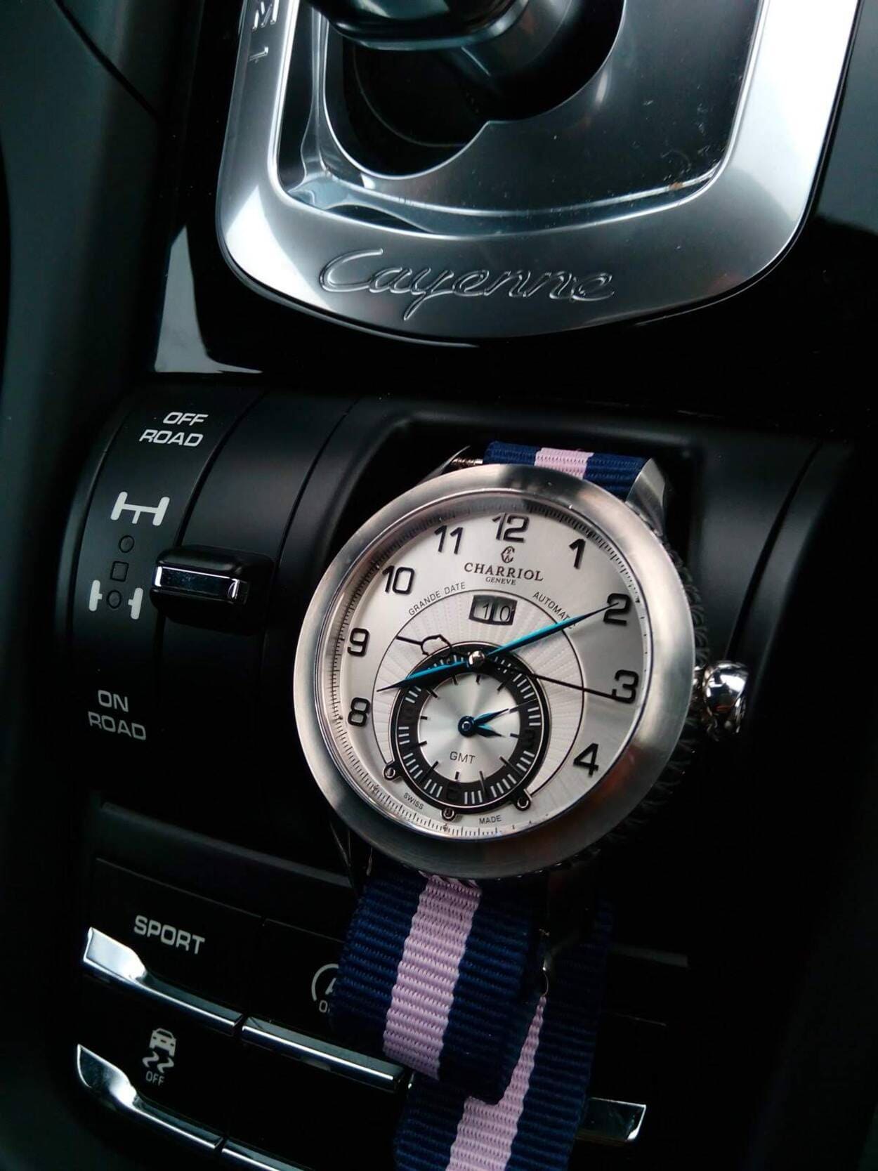 Montre avec bracelet NATO