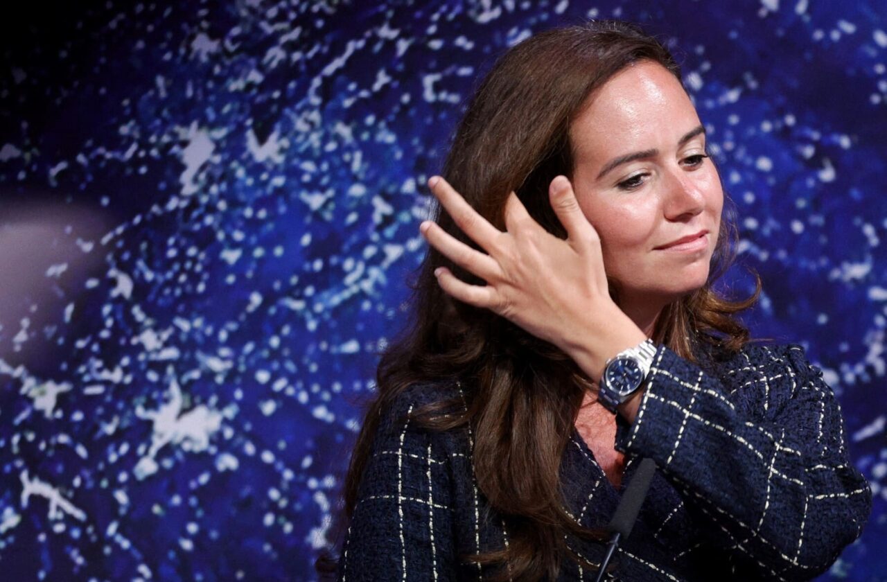 La montre de Sarah Knafo portée à son poignet identifiée