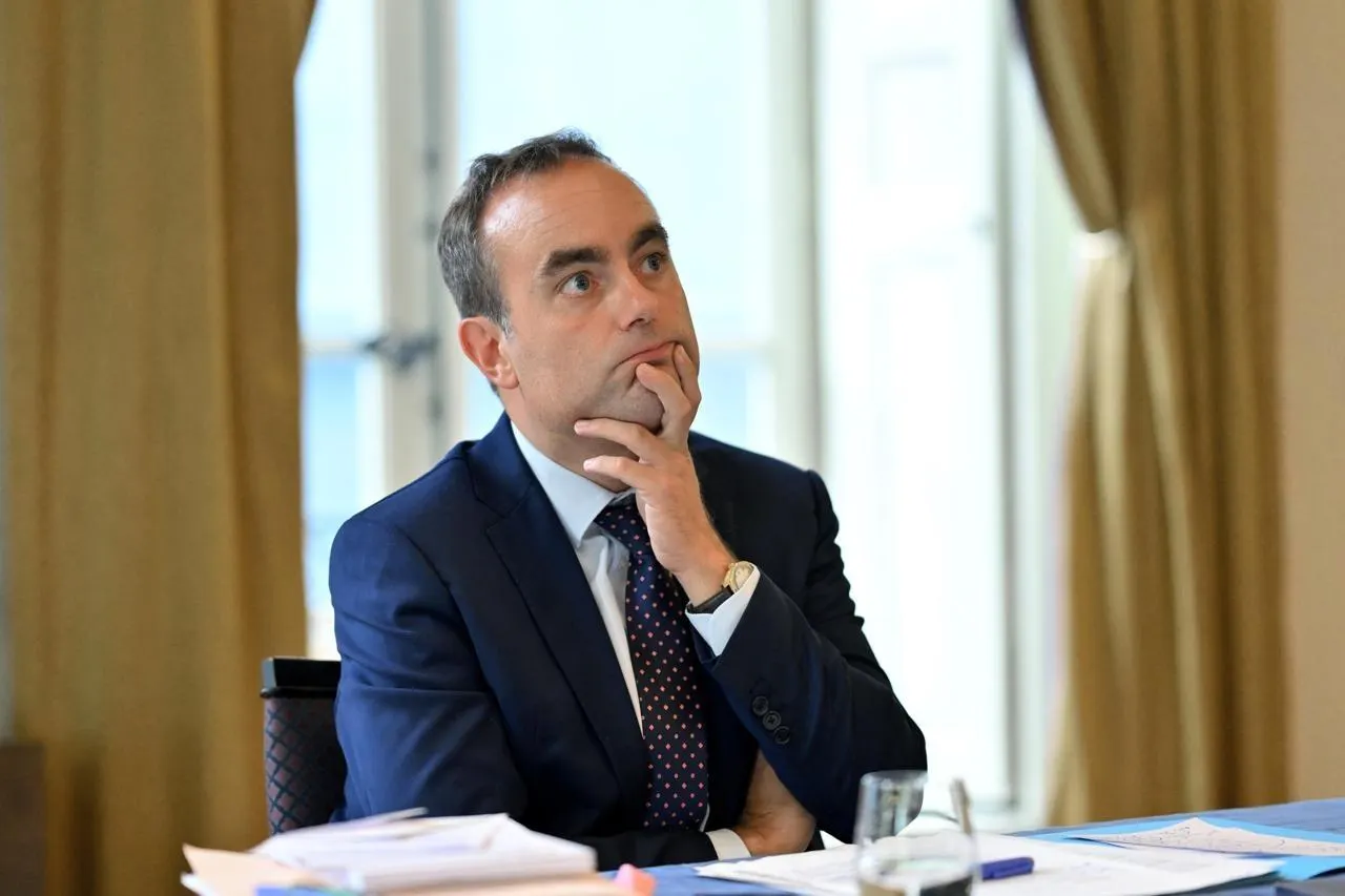 Montre de Sébastien Lecornu