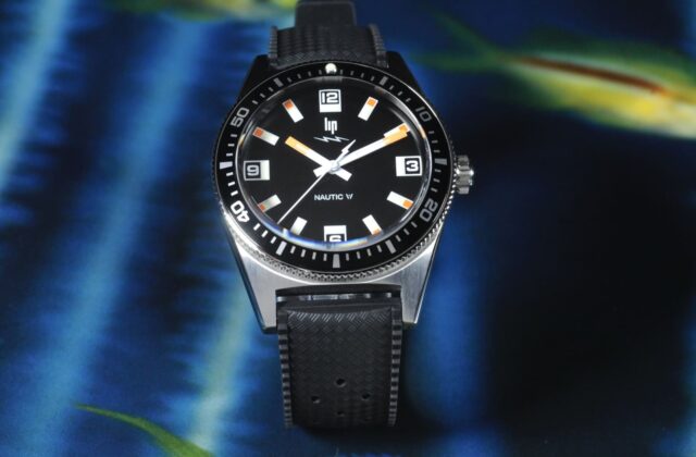 Montre Lip Nautic 3w-quartz watch-observer