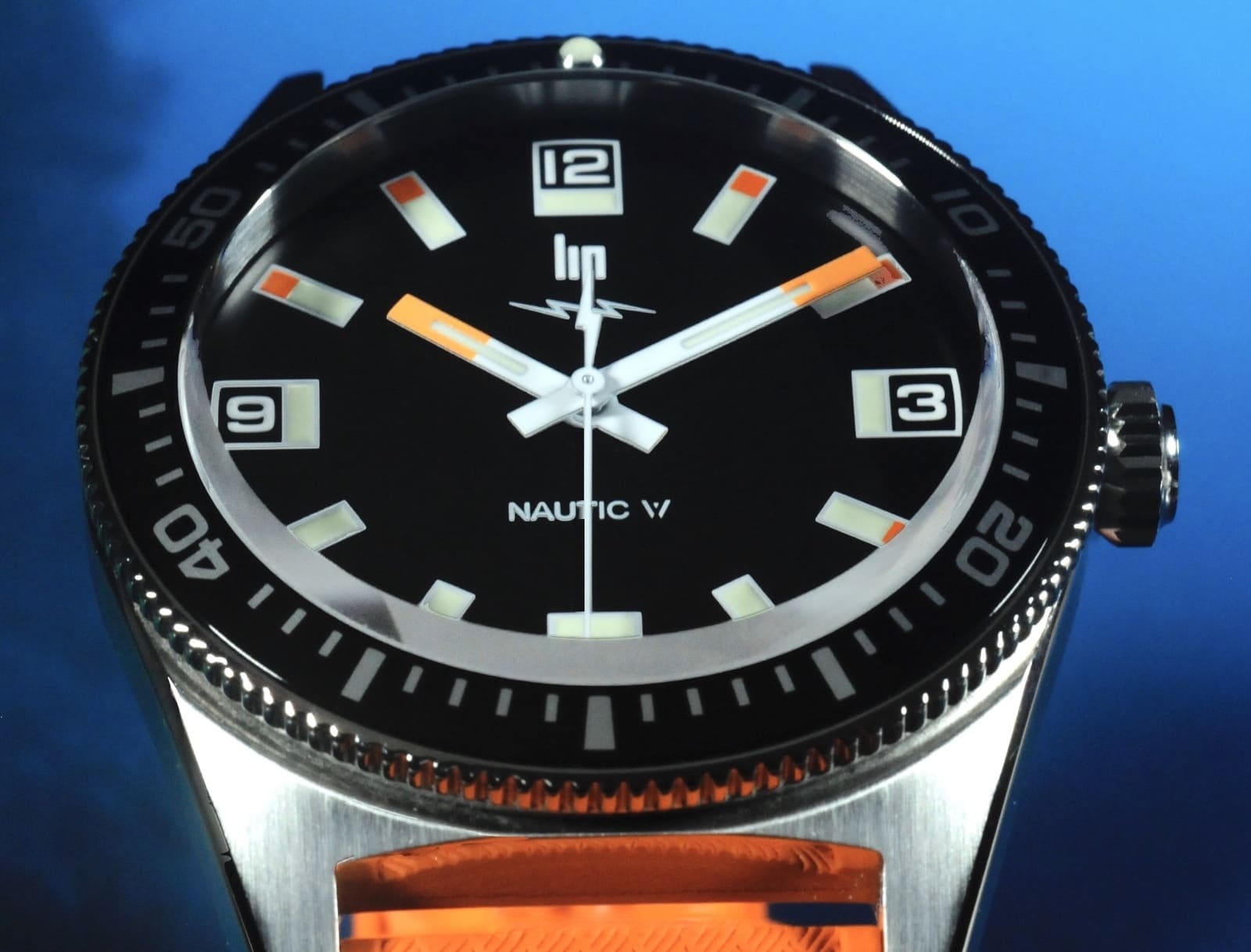 Montres Lip Nautic 3w-quartz watch-observer