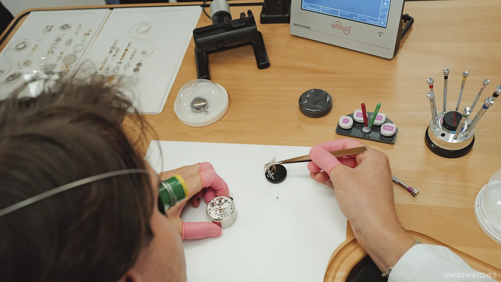 Les points clés de certaines montres avancent elles retardent