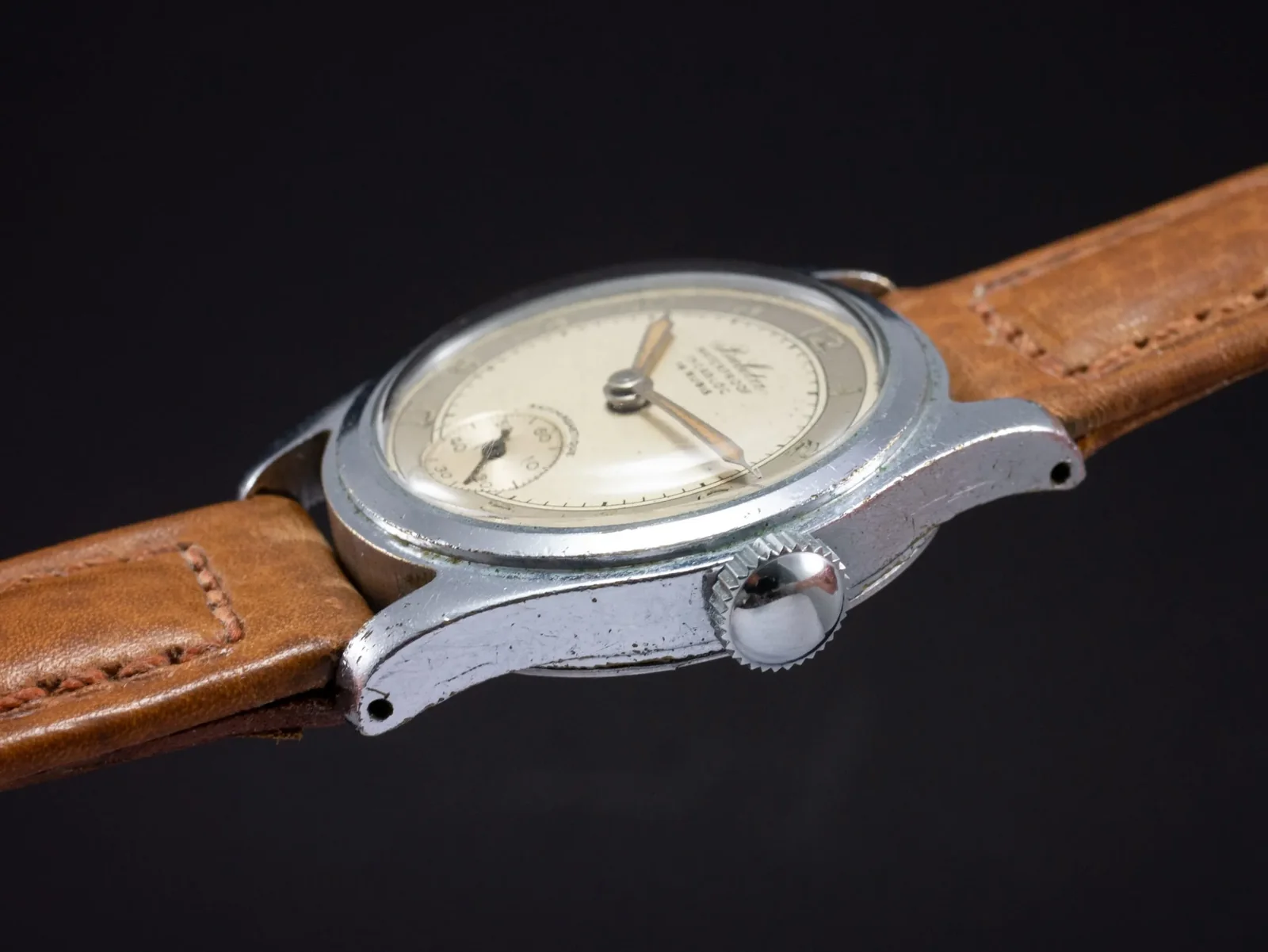 Détails de boîtier montre step case