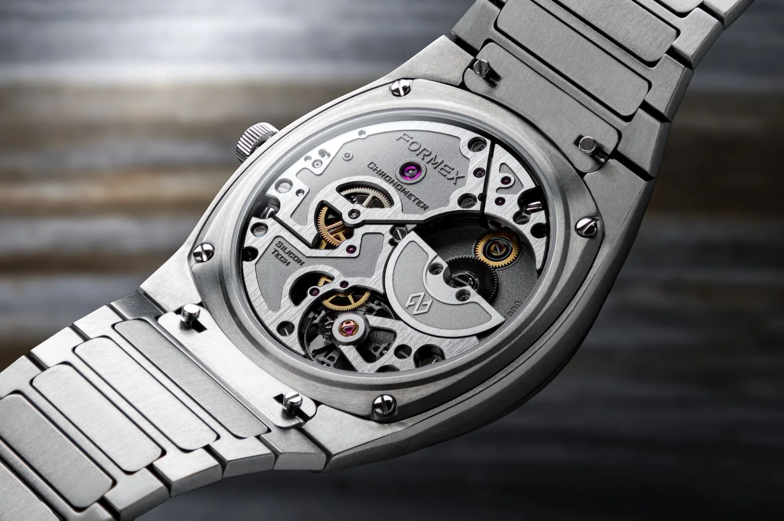 Caractéristiques de formex aria manufacture chronometer micro rotor