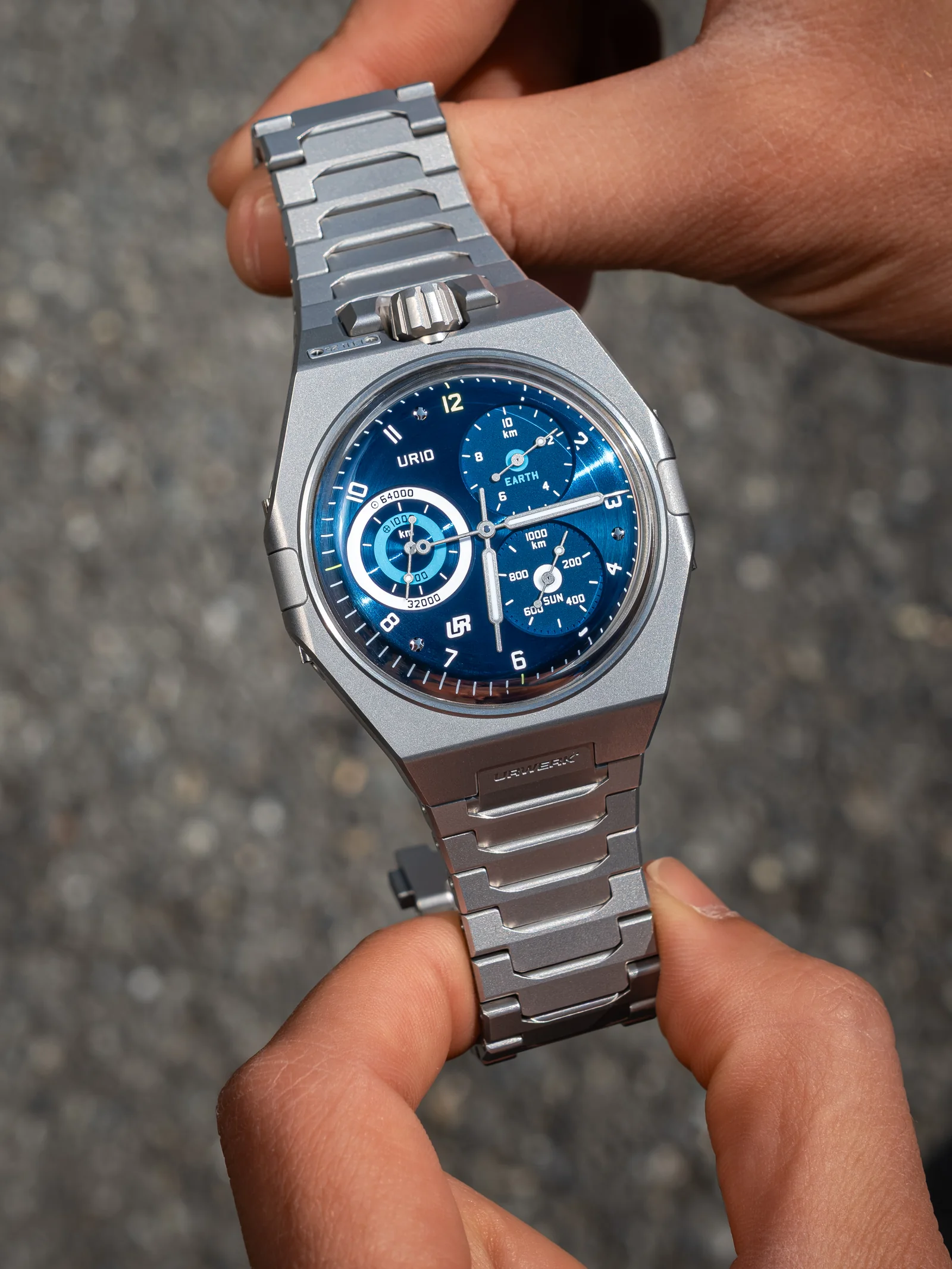 Détails de montre urwerk spacemeter blue