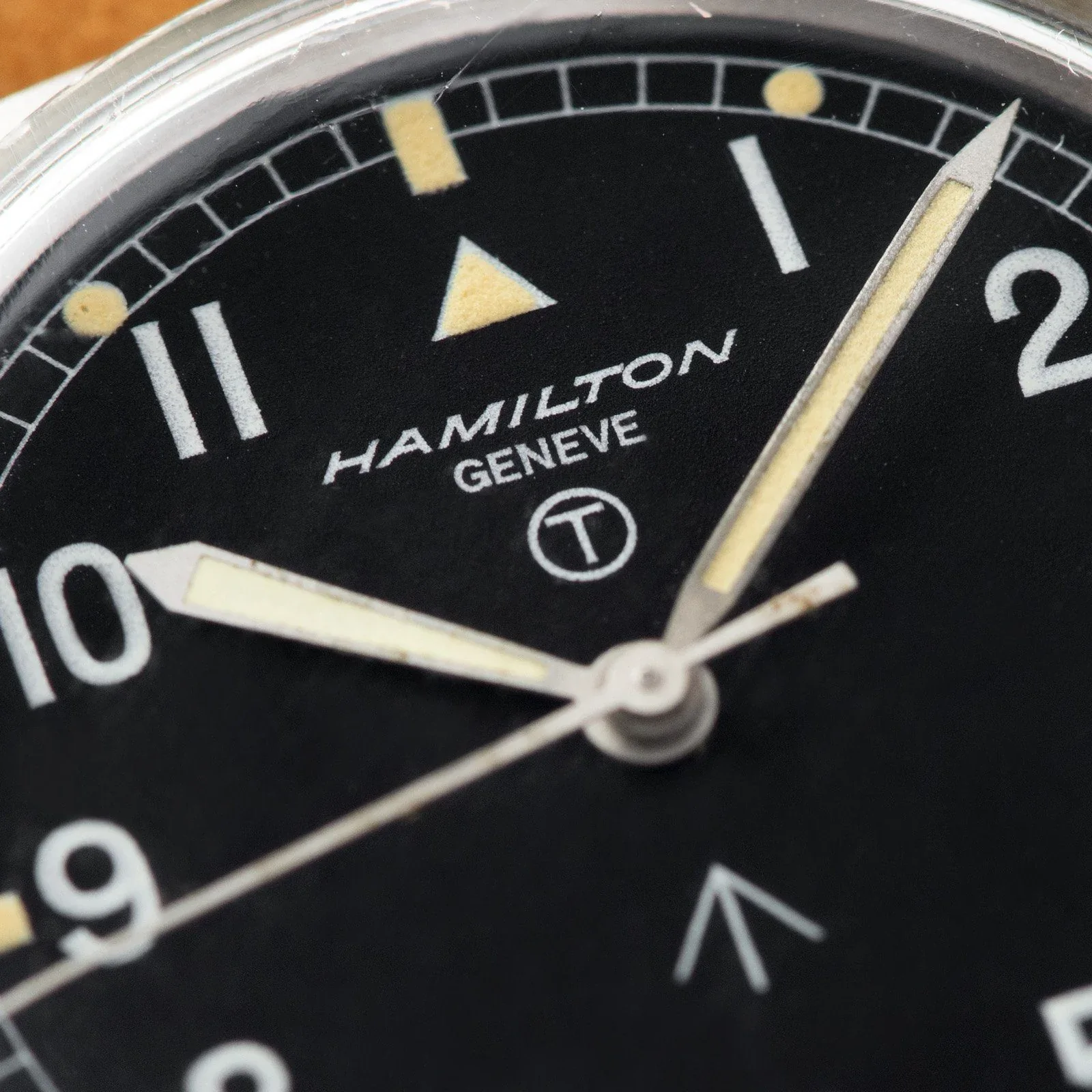 Présentation de montres militaires ont pas date